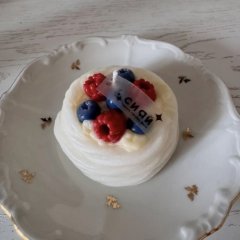 Свеча интерьерная "Десерт Павлова" 